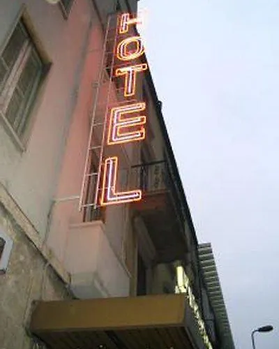 Ferton 3* Milano